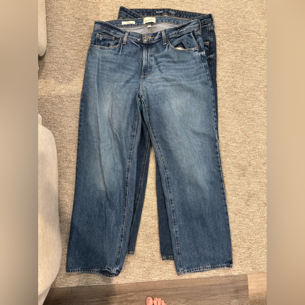 Universal Thread & Old Navy Jeans - image 3